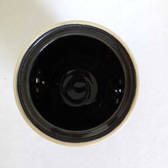 NEW ARTIFACT POTTERY HANDCRAFTED GOTH CERAMIC VAMPIRE BAT DRACULA GARLIC KEEPER - Picture 10 of 16